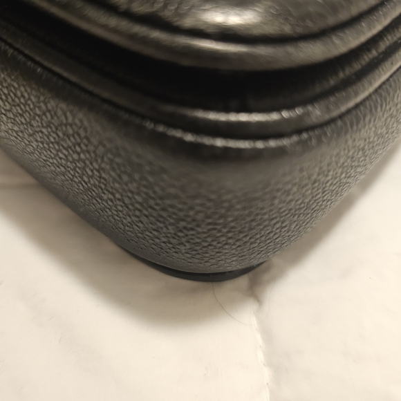 Louis Vuitton Black Crossbody Bag with Gold Accents - Picture 8 of 15